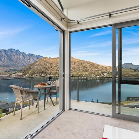 Lakeview Retreat - Queenstown Holiday Home Екстер'єр фото