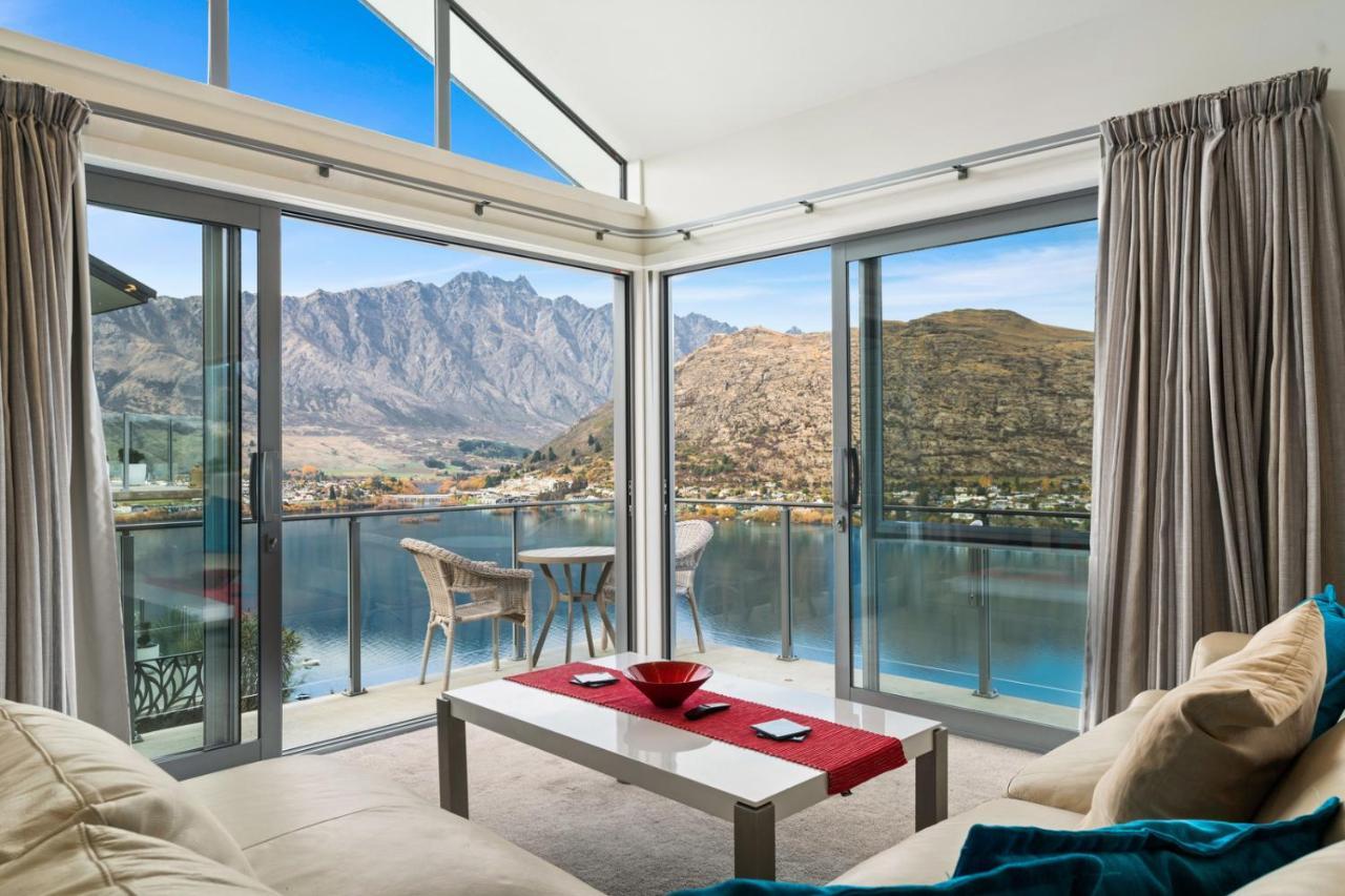 Lakeview Retreat - Queenstown Holiday Home Екстер'єр фото