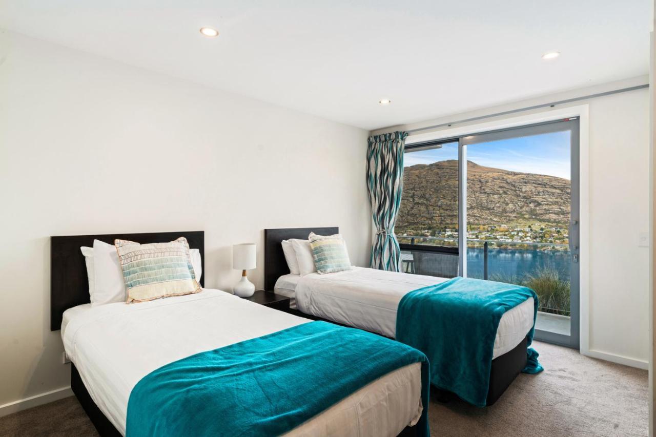 Lakeview Retreat - Queenstown Holiday Home Екстер'єр фото