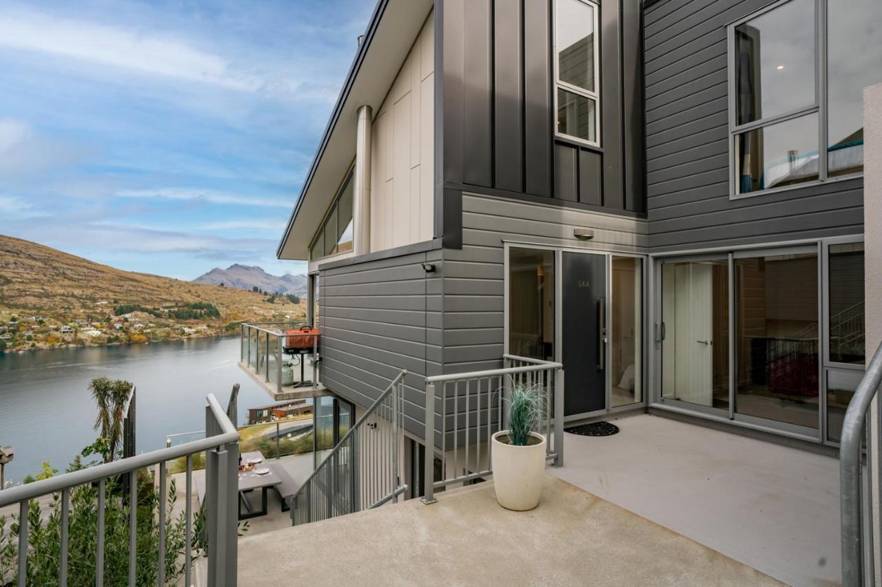 Lakeview Retreat - Queenstown Holiday Home Екстер'єр фото